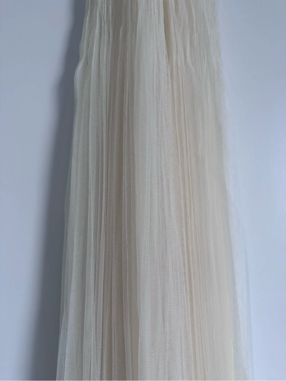 Danielle Frankel Pleated Handkerchief Veil — Floor in Pearl. NWT Retail $1490